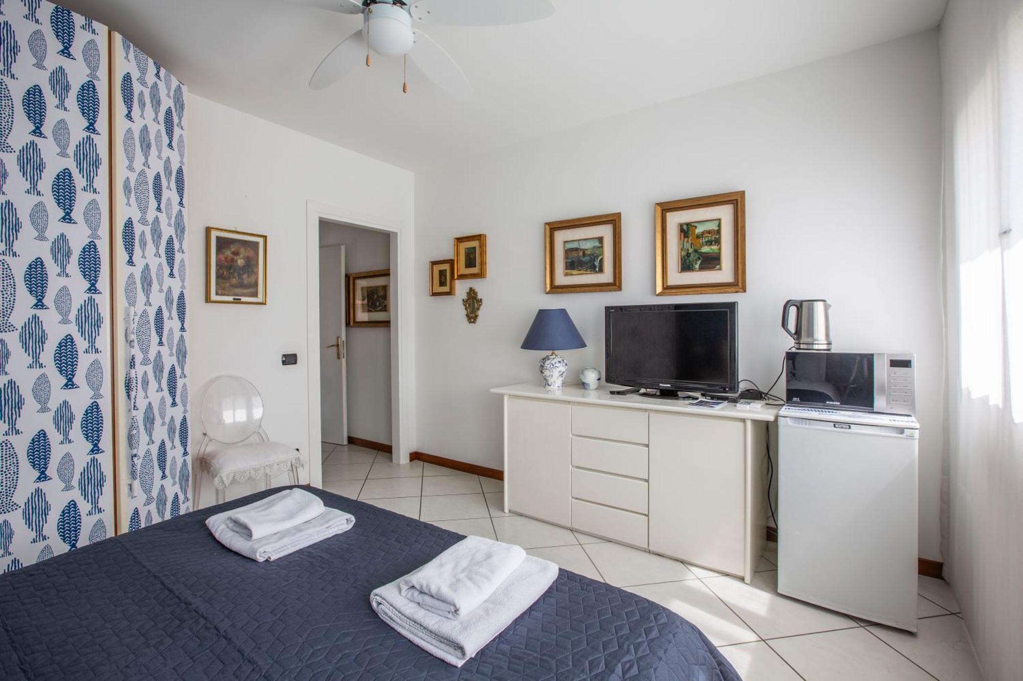 Tosca House 2 Bed & Breakfast *