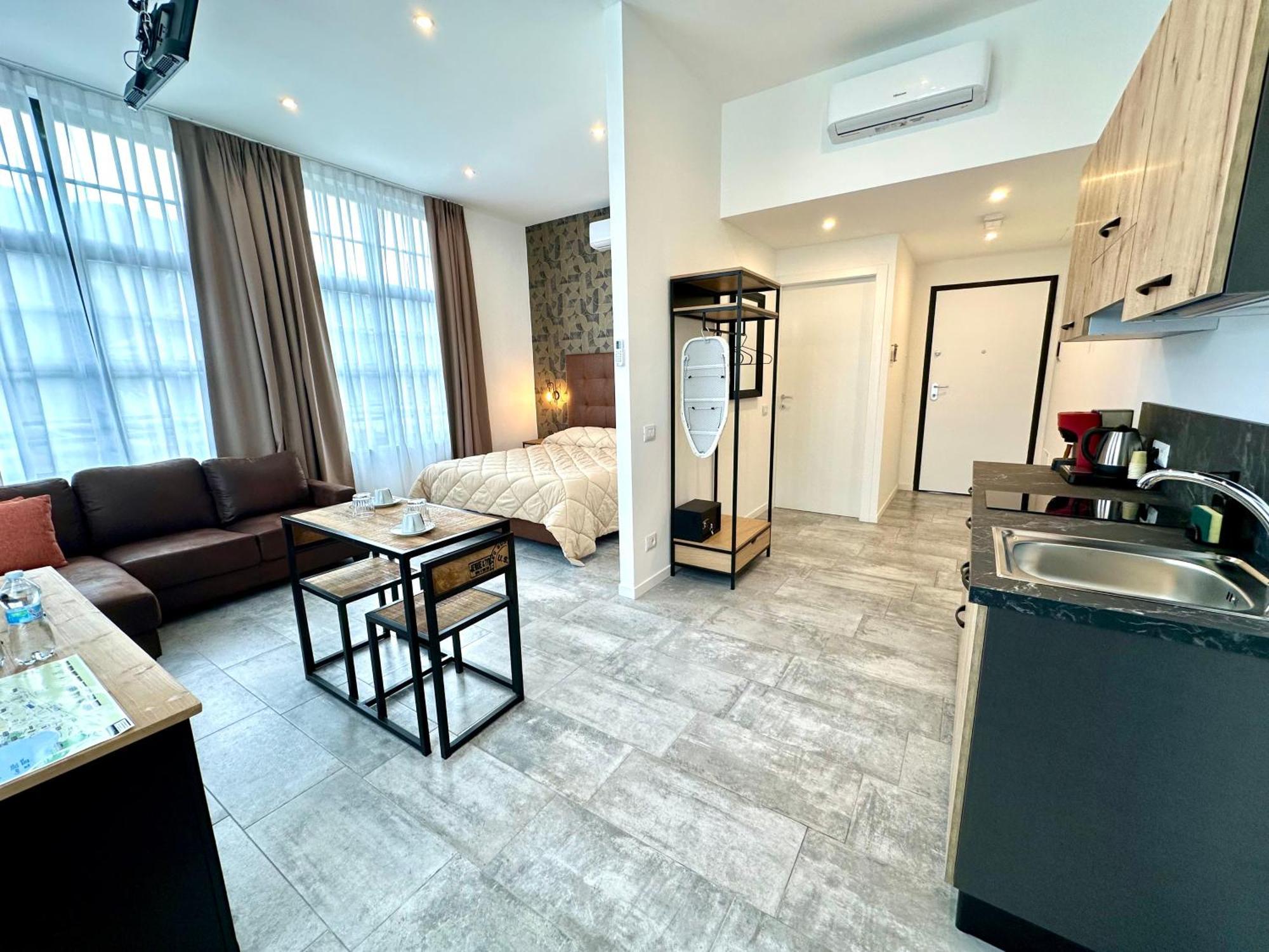 Living Como-rooms&parking Gasthof *