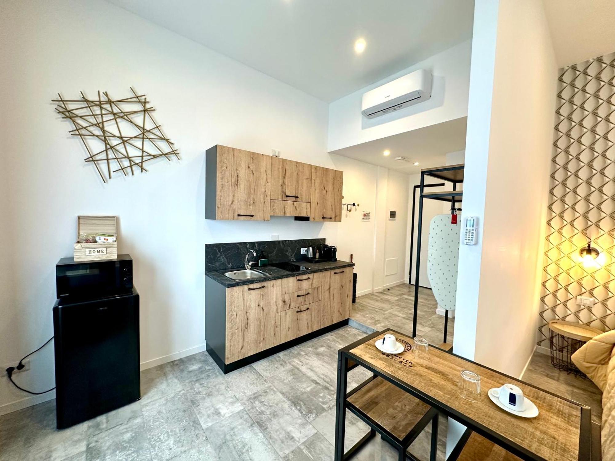 Gasthof Living Como-rooms&parking Como