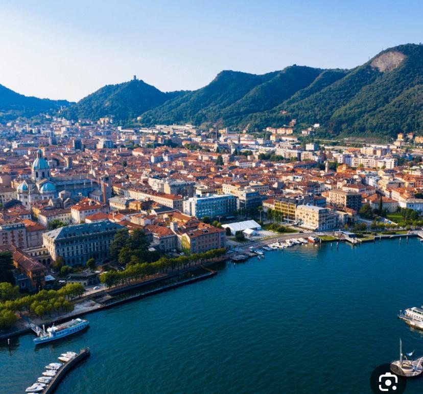 Lora Apartment,free Private Parking, Self Check In,1 * Como