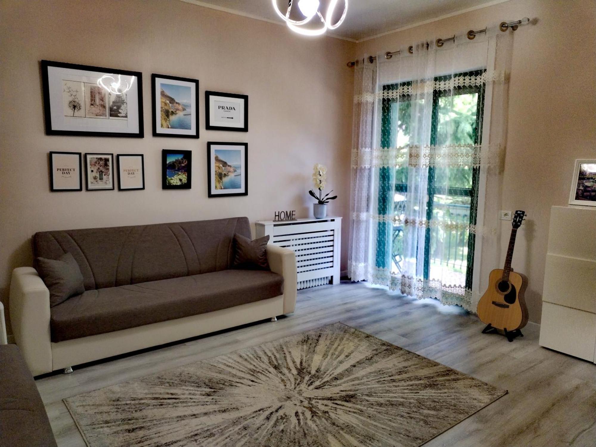 Melody's House *
