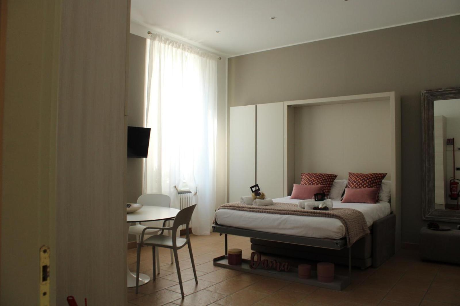 Apartment Dama In Center Como