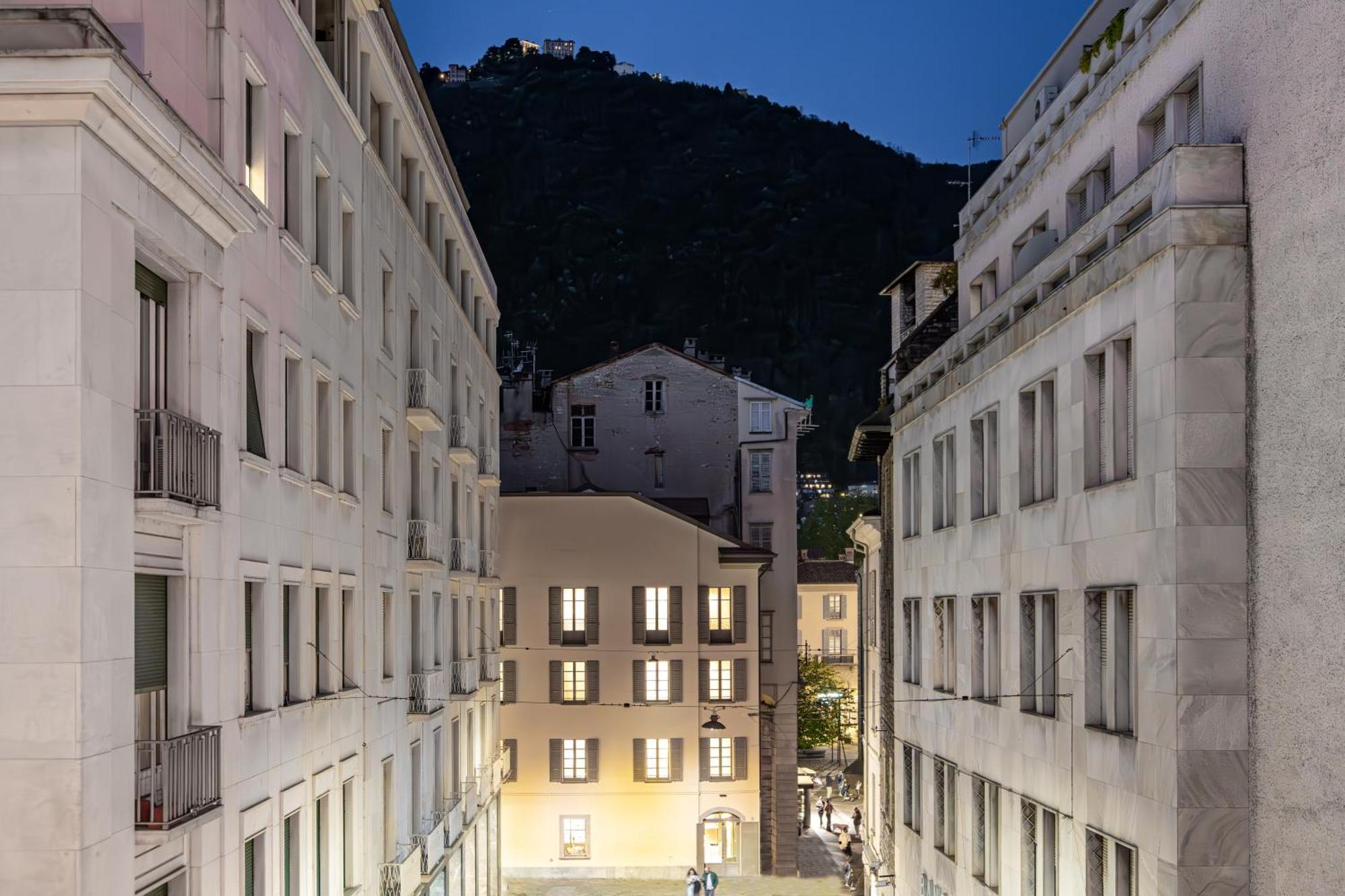 Palazzo La Cortesella - Modern Design & Location