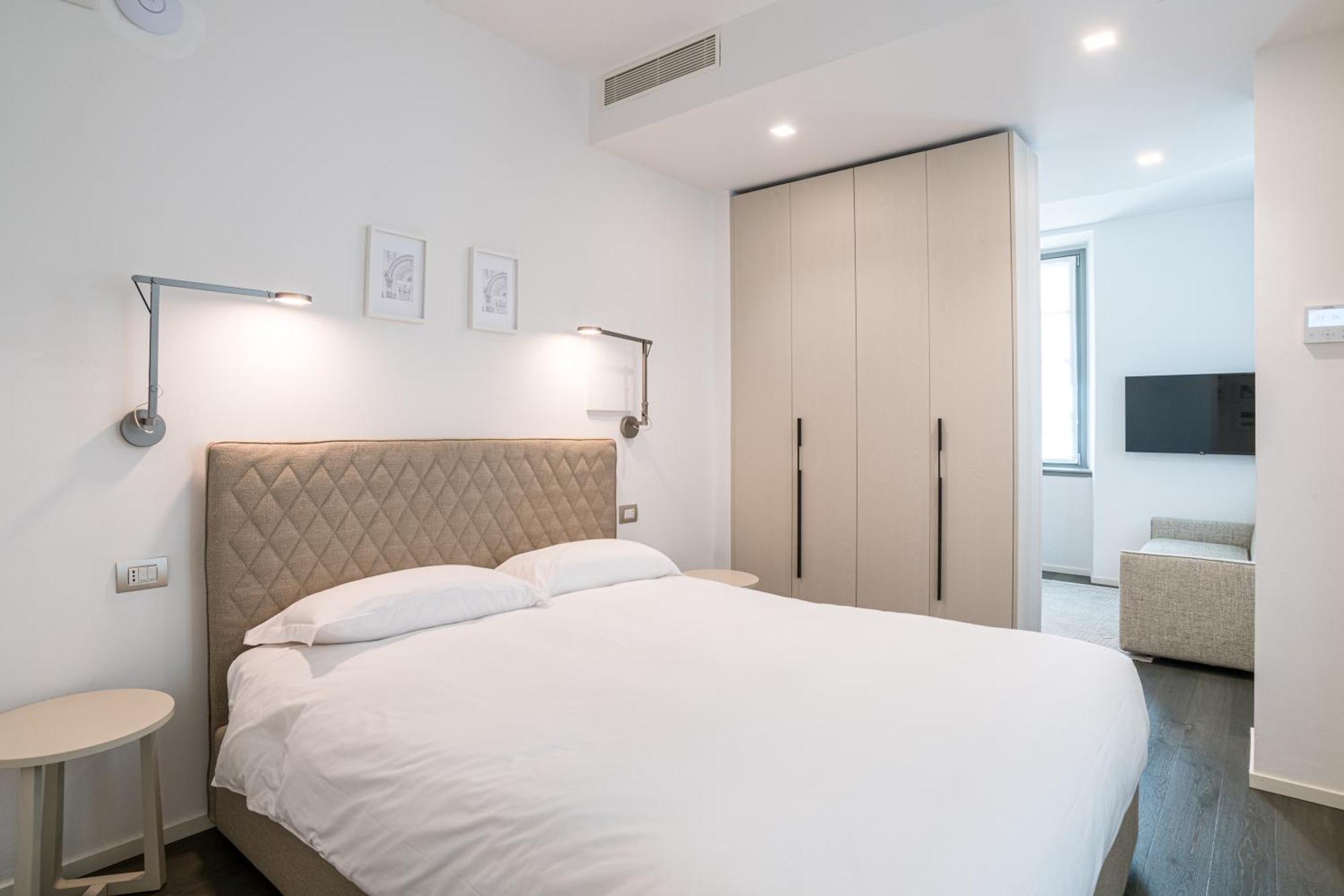 Palazzo La Cortesella - Modern Design & Location *