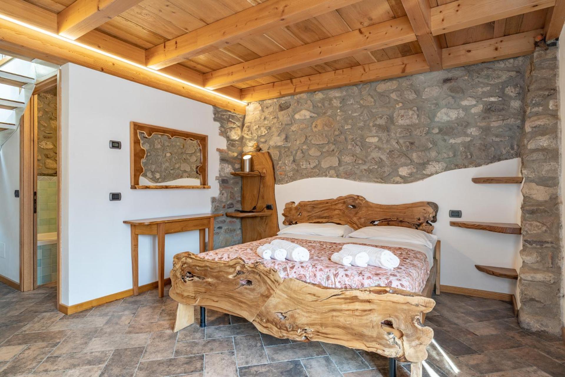 Holiday home - Rustic Chic Retreat Ballabio
