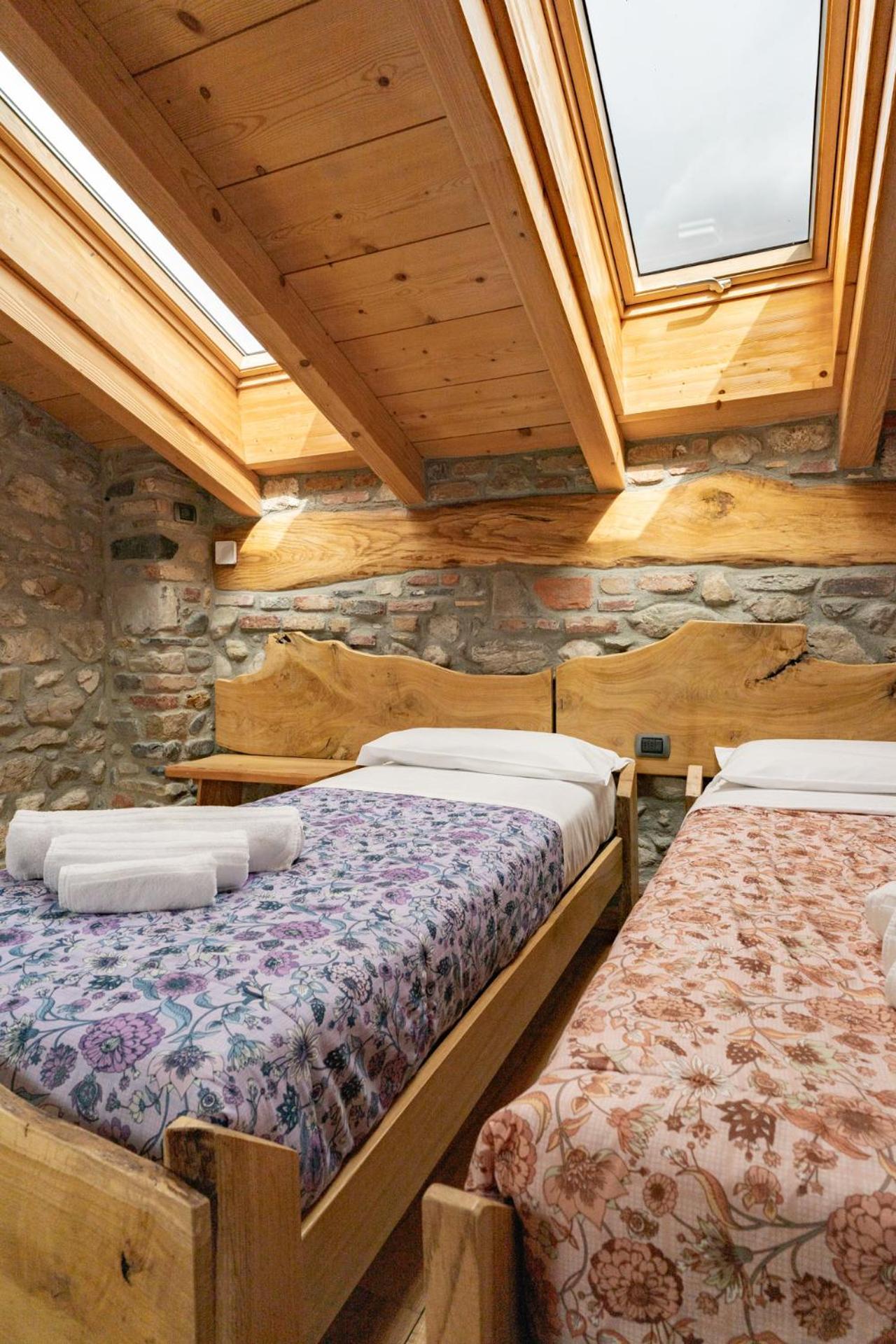 - Rustic Chic Retreat *