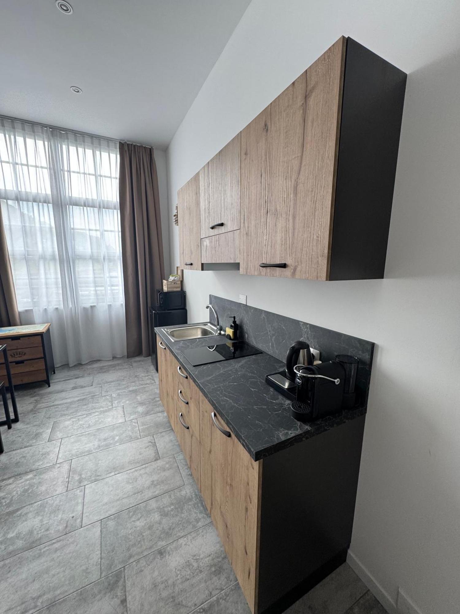 Gasthof Living Como-rooms&parking *