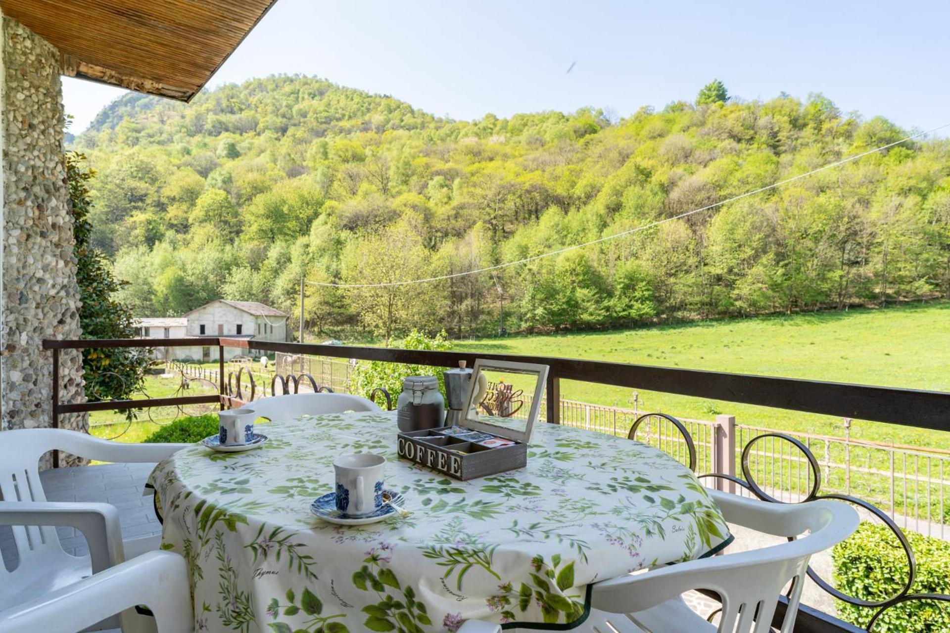 Iris - Relaxing Alpine Getaway At * Ballabio