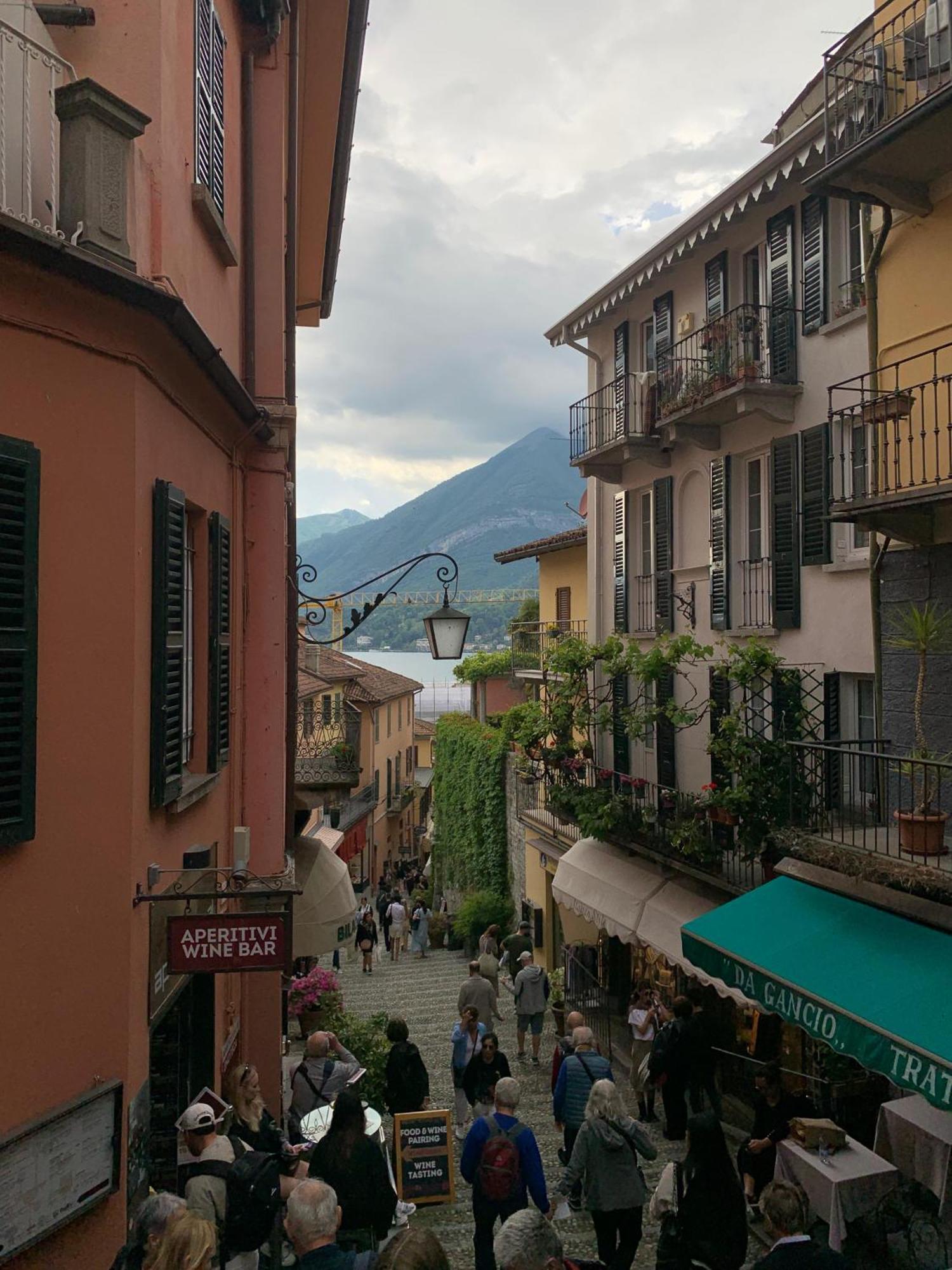 Homestay Bella Vista Lago Como *