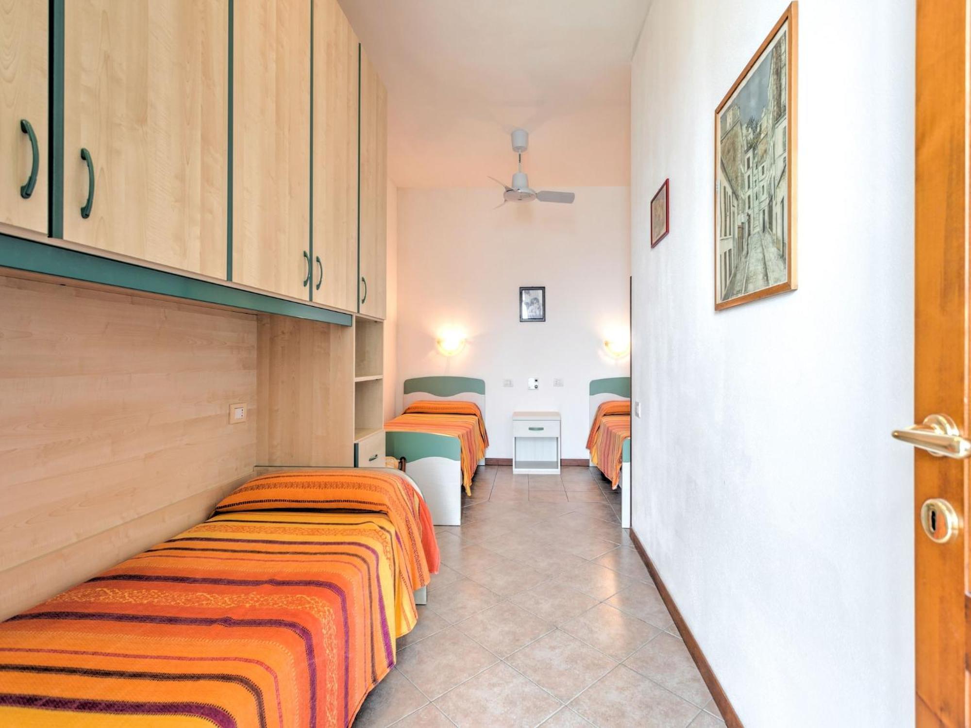 Wonderful Flat With Swimming Pool Lift And Garden Apartment *