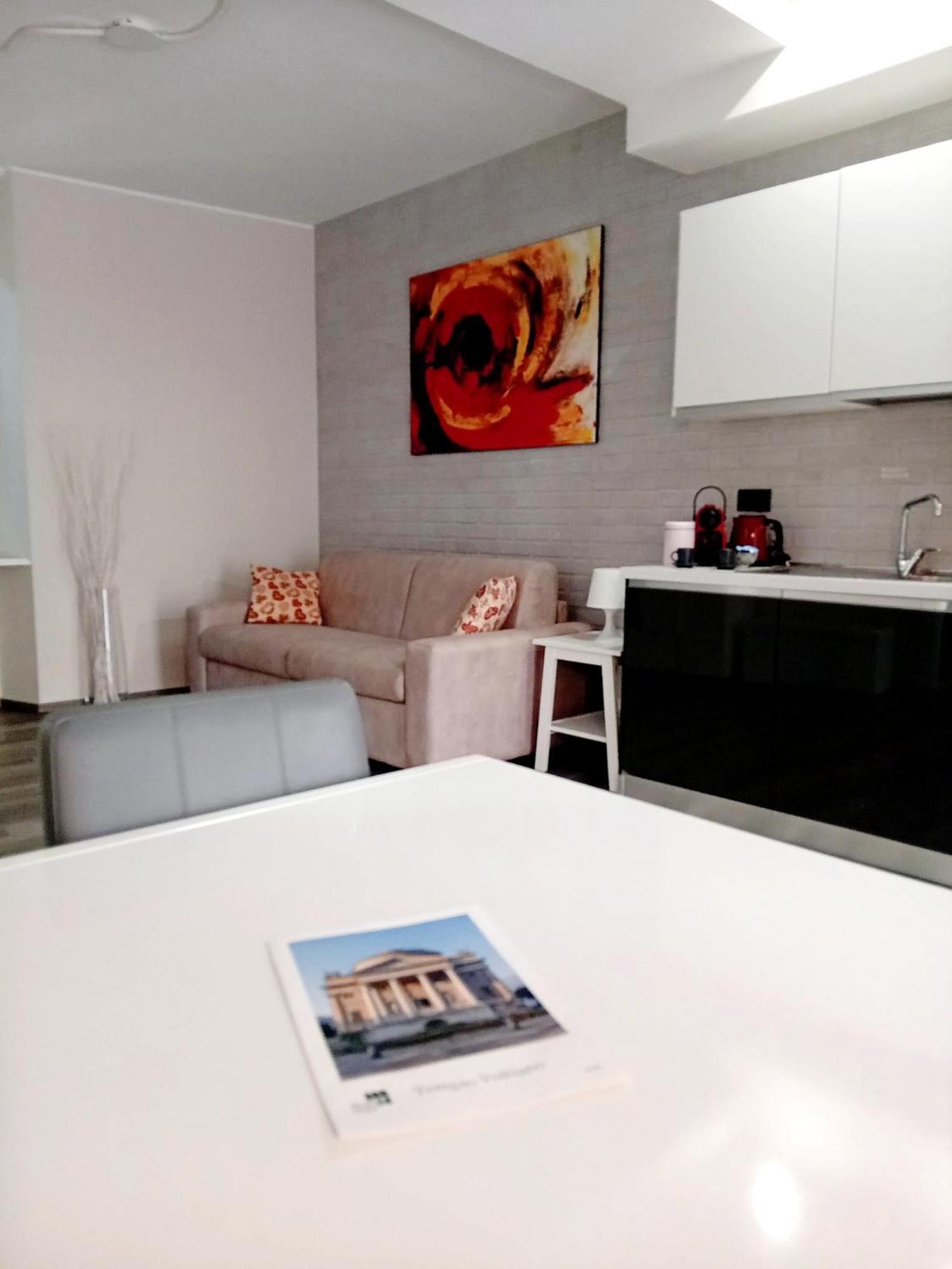 Apartment Beautiful Flat Como