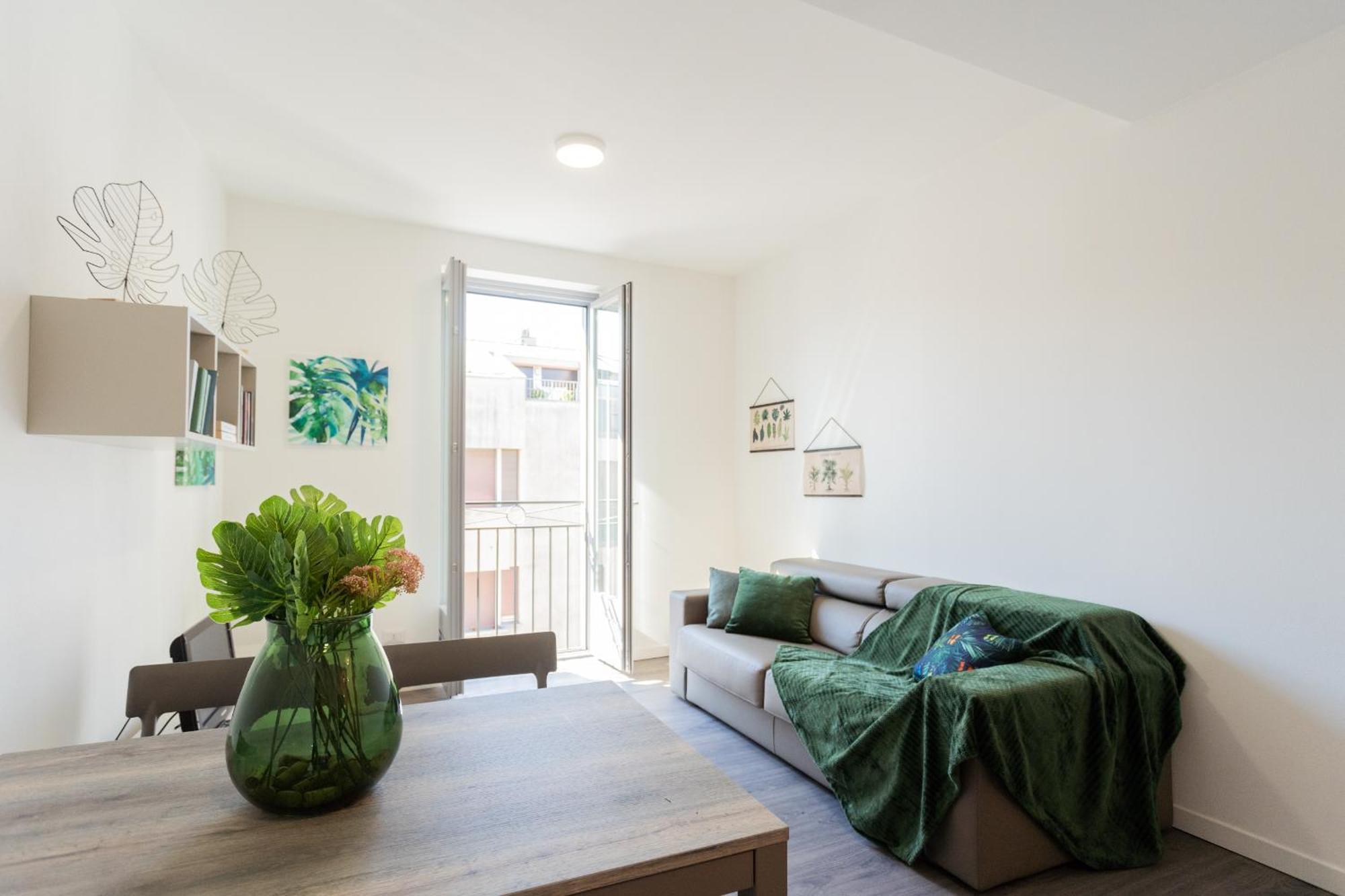 & Modern By Rent