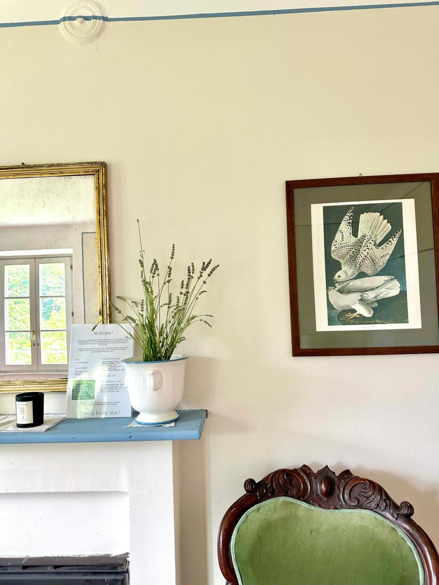 Corti Lakeview Bed & Breakfast