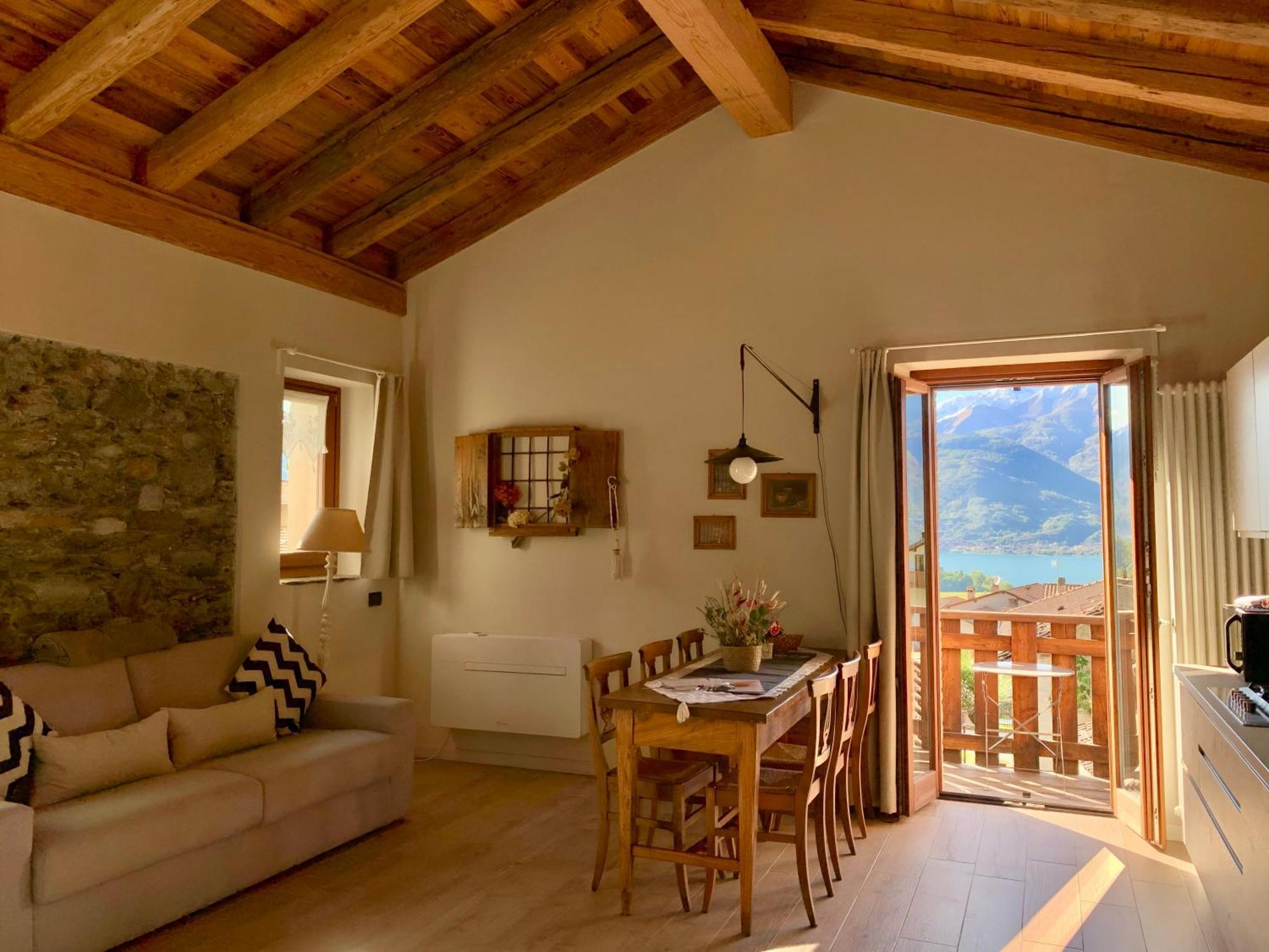 Apartment Alle Macine - Heritage In Molino Maufet Watermill - View Balcony Colico