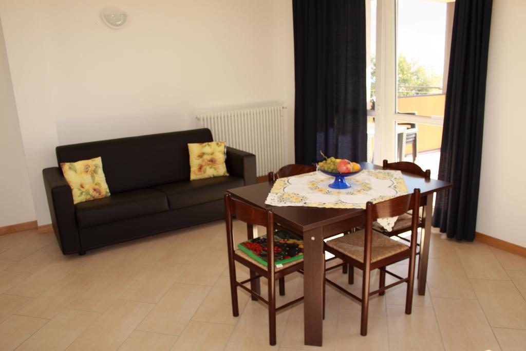 Apartment Le Azalee &