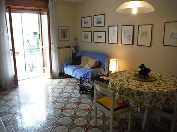 Apartment House Olivedo Varenna