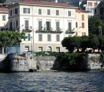 Riviera Hotel