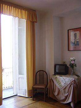 Suisse Hotel