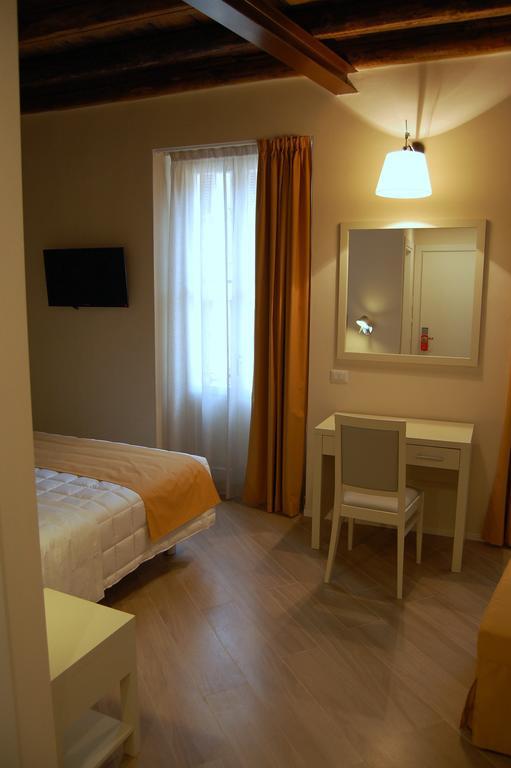 La Corte Fiorita Guest house Como