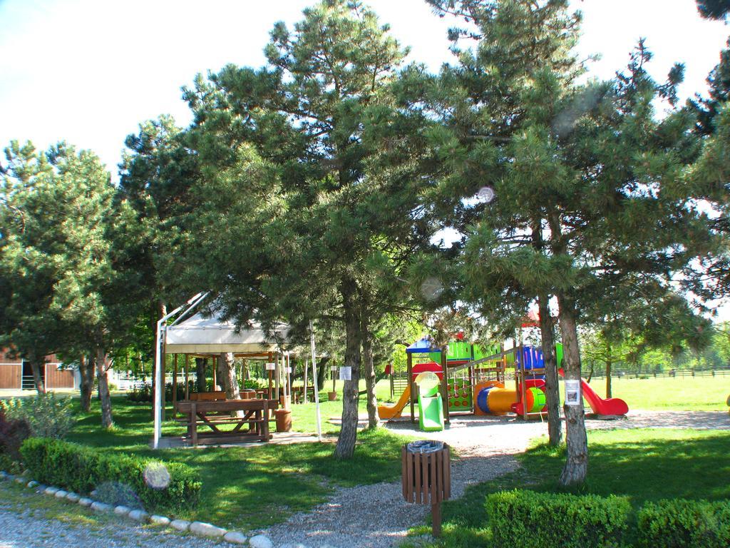 Farm stay Agriturismo Cassinazza Orsenigo