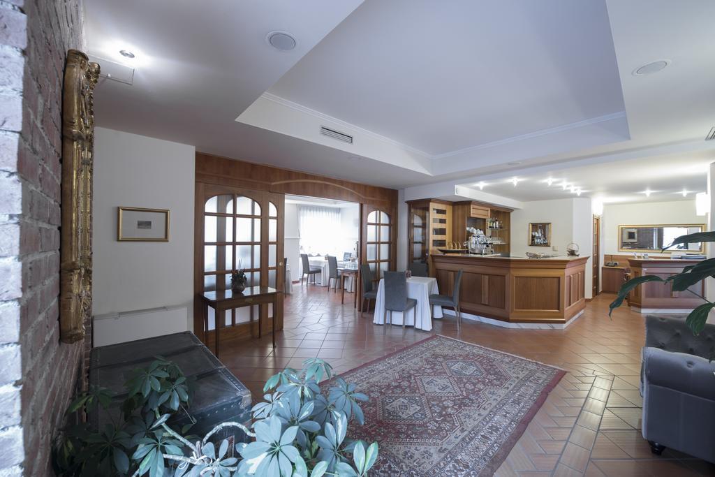 Hotel Villa Colico 3*