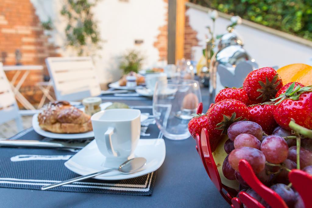 La & Bed & Breakfast