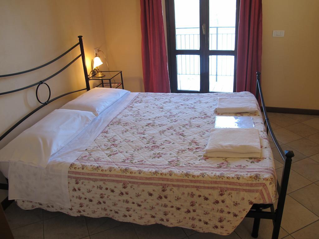 Madonna Dei Ceppi *