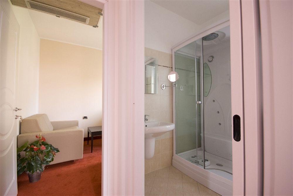 Hotel Lauro Gravedona