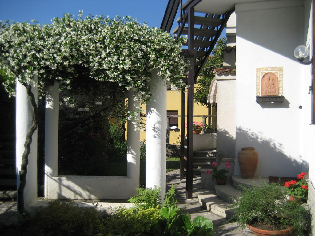 Bed & Breakfast Le Colombine Abbadia Lariana