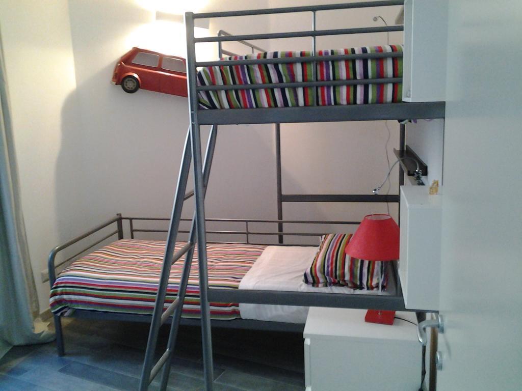 Apartment Via Carcano 13 *