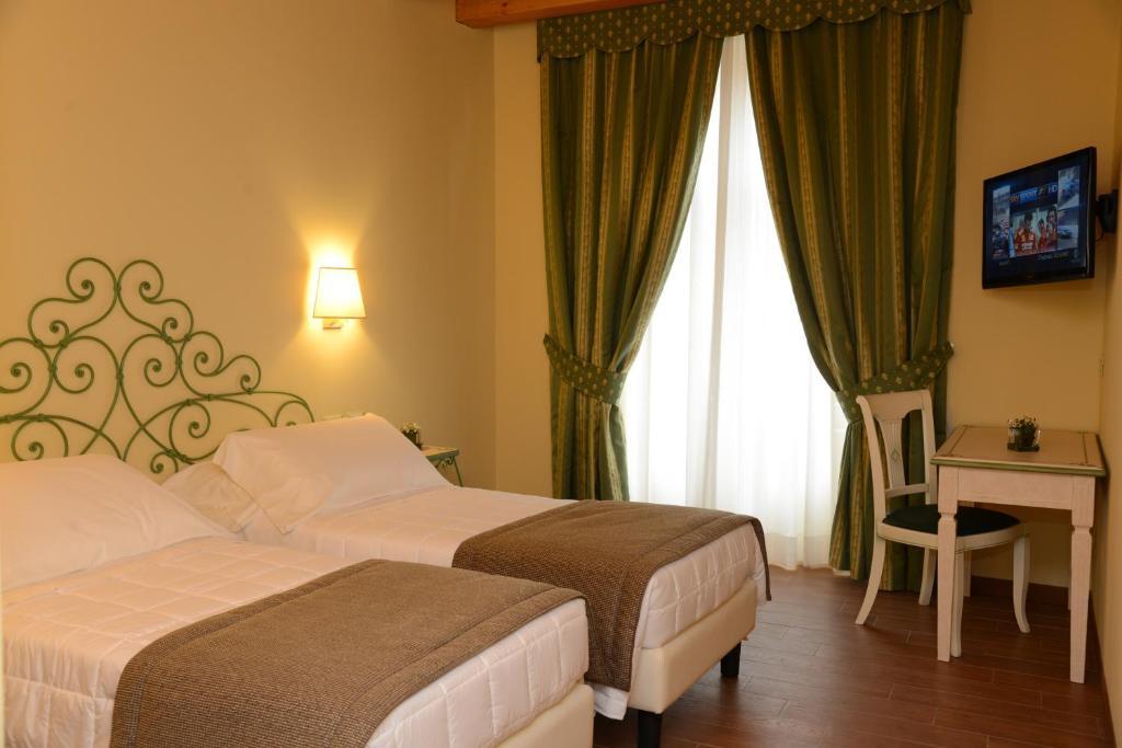 Borgo Antico 3* Como