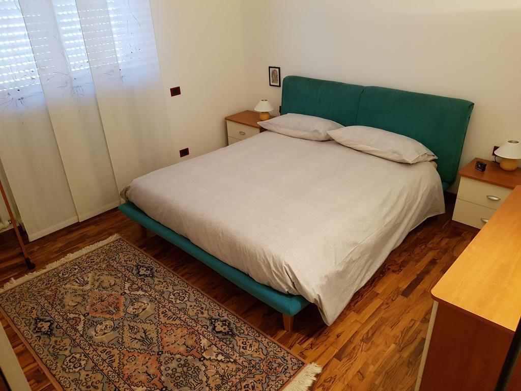 Apartment Casa Elena Albese Con Cassano