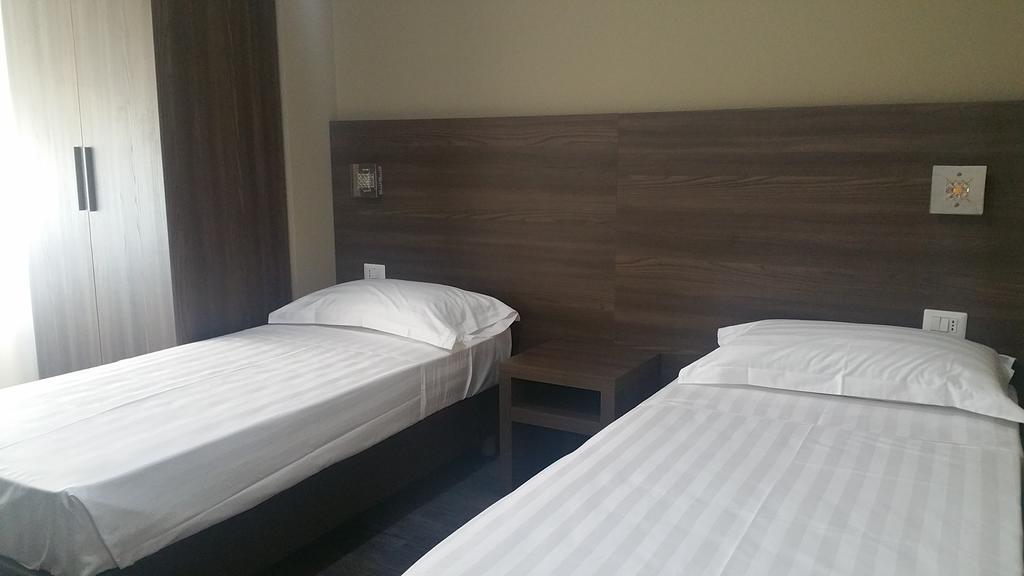 Hotel Hll Lungolago Lecco-como