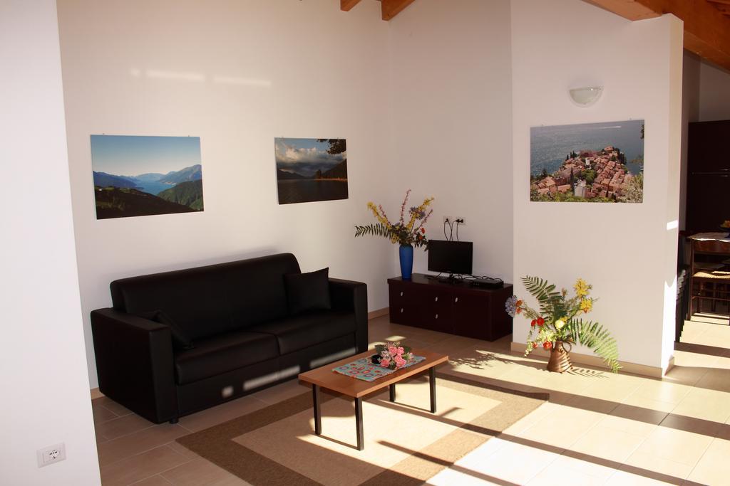 Apartment Le Azalee & *