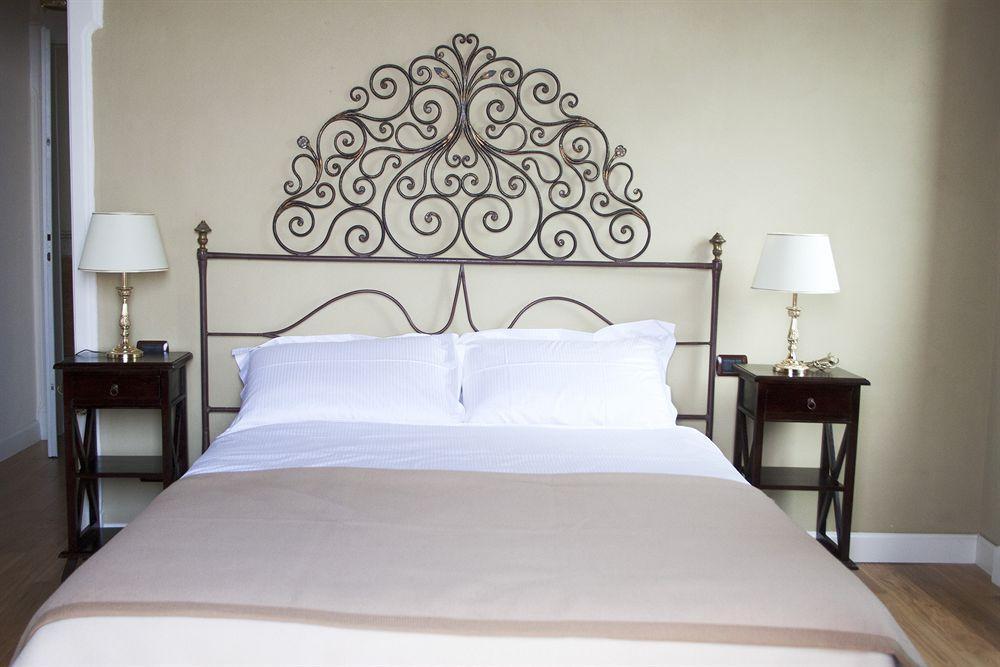 Relais Augusta Bed & Breakfast