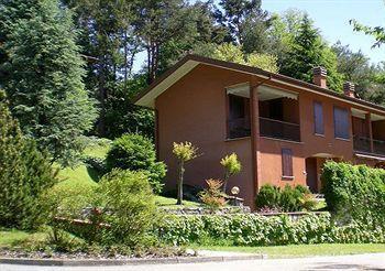 Le Terrazze Vista Lago Piscina Tennis Parking Wi-Fi 3*