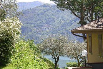 Le Terrazze Vista Lago Piscina Tennis Parking Wi-Fi Aparthotel 3*