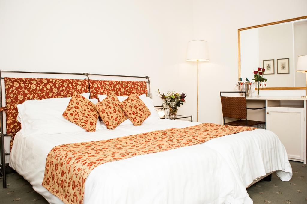 Hotel Du &