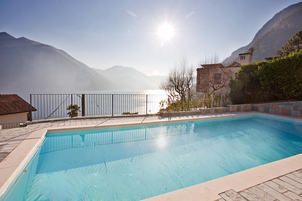 Apartment Pool By Italian *