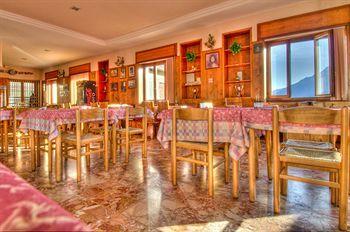 Hotel De Jean Garzeno