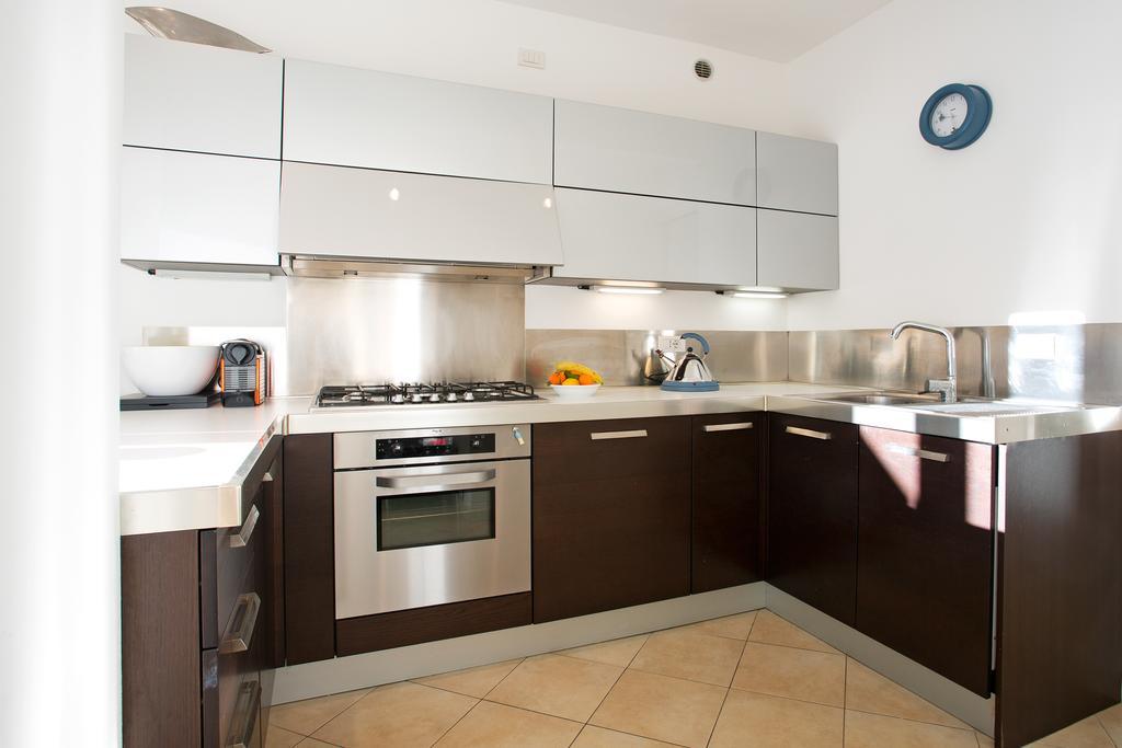 Apartment 5 Luxury Apartments-by Italian Laglio
