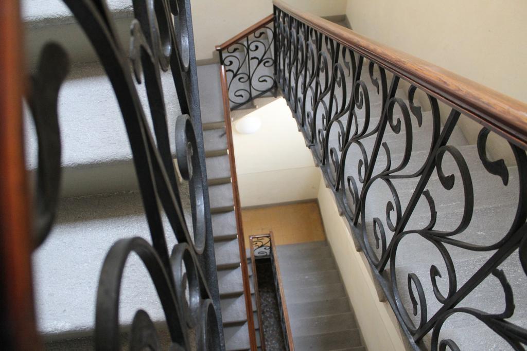 Via Rusconi 10 - Bymyhomeincomo Apartment