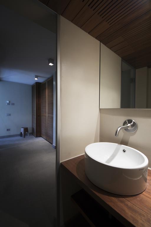 House: Luxury With Private Pool And Garden