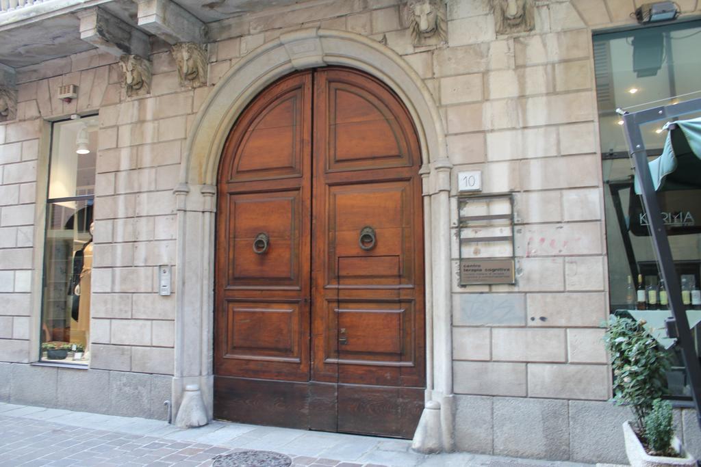 Apartment Via Rusconi 10 - Bymyhomeincomo Como