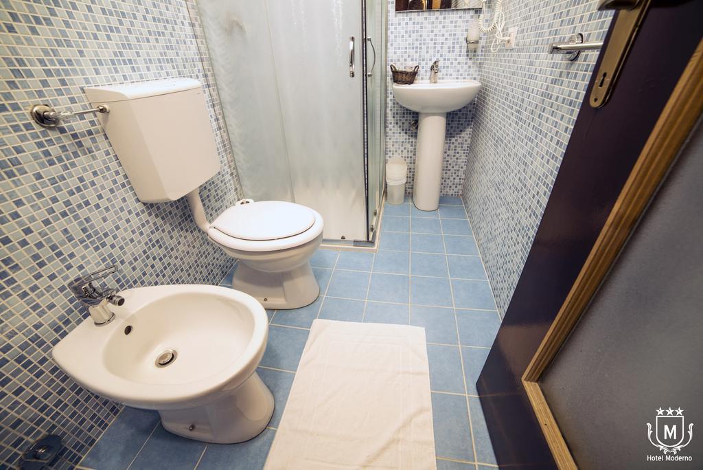 Hotel Moderno 3*