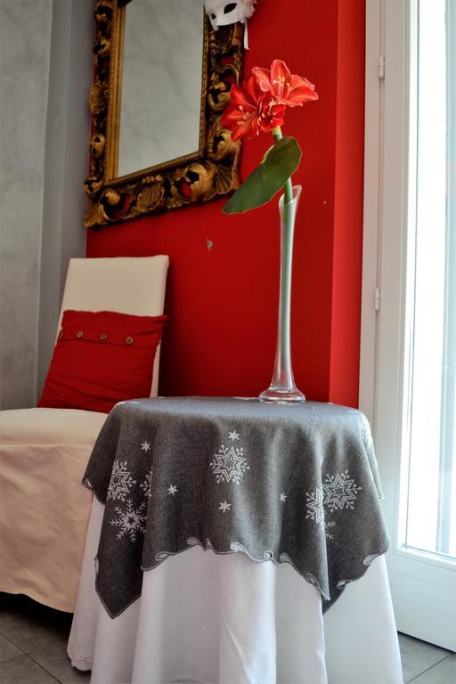 Red&grey