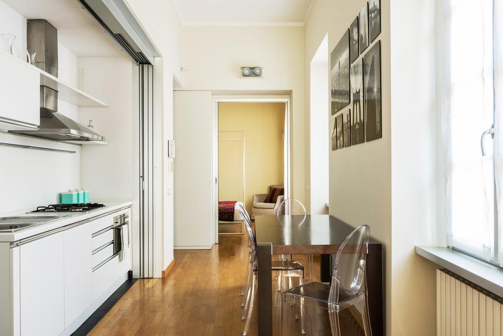 Via Rusconi 10 - Bymyhomeincomo * Como
