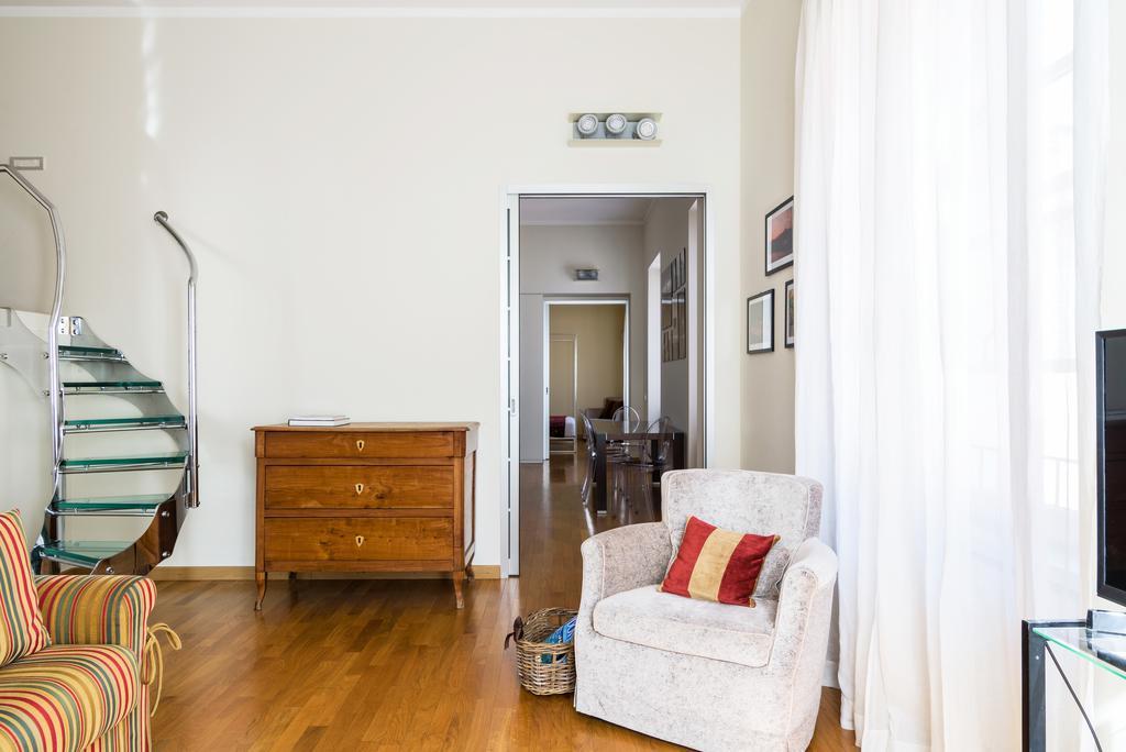 Via Rusconi 10 - Bymyhomeincomo Apartment