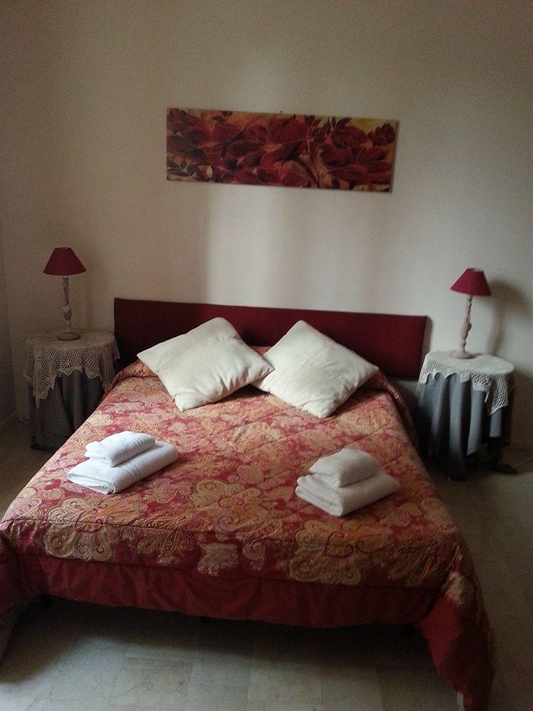 Hotel Gira Como