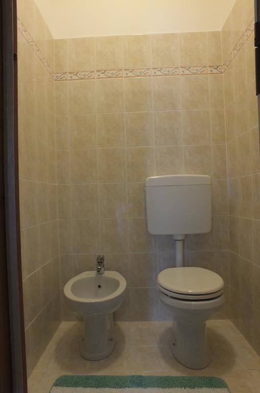 Acero Rosso Apartment *